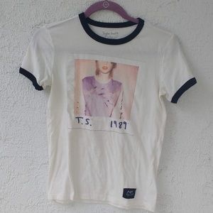T Swift 1989 Tour Ringer Tee